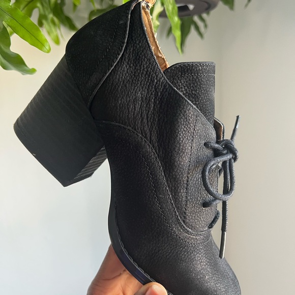 Cooperative Urban Outfitters Black Cow Leather Shoes - Picture 2 of 8